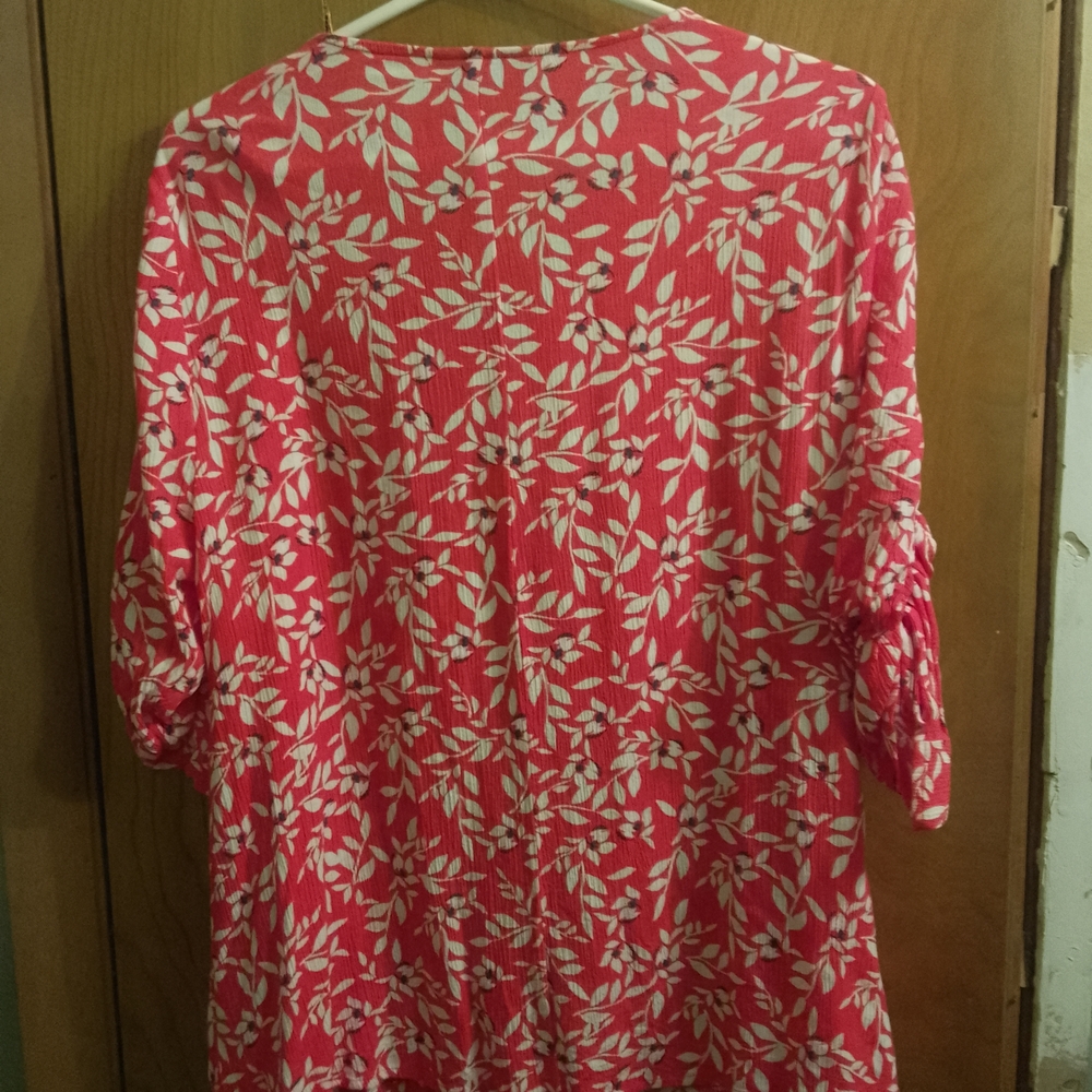 Lane Bryant Pink Floral 3/4 Sleeves  Women's Top Fit & Flare Size 16 (21" X 28") - Picture 3 of 8